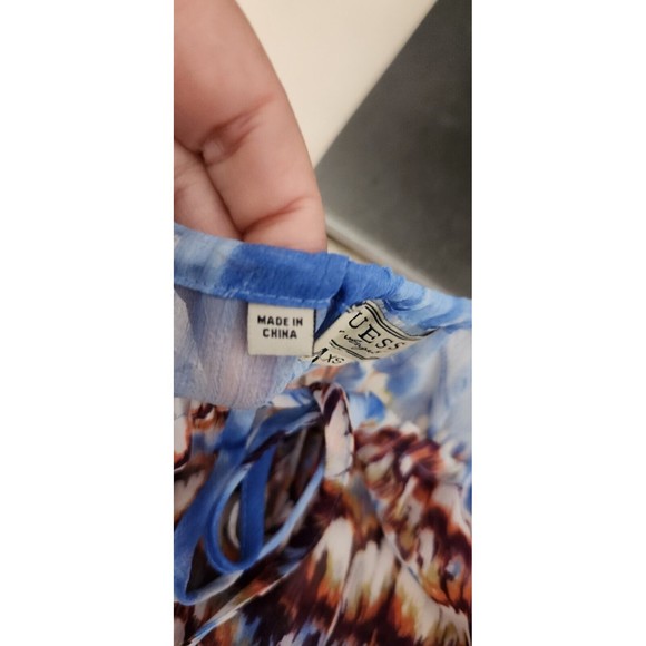 GUESS Blouse Top Size XS Ikat Aztec Colorful Cold Shoulder Short Sleeve Sheer - Picture 7 of 11